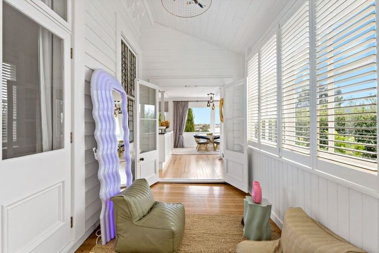 Photo of property in 65 Marine Parade, Herne Bay, Auckland, 1011