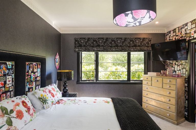 Photo of property in 15 Ake Ake Avenue, Hokowhitu, Palmerston North, 4410