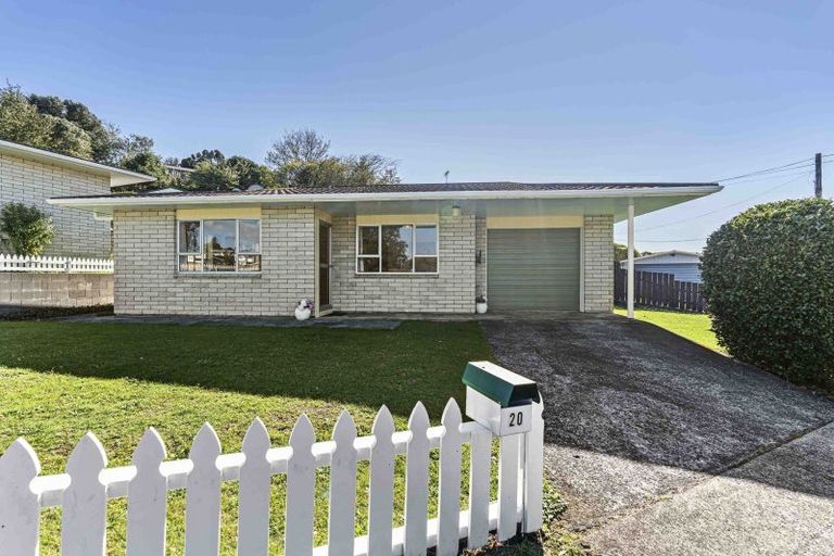 Photo of property in 20 Kenmore Street, Westown, New Plymouth, 4310
