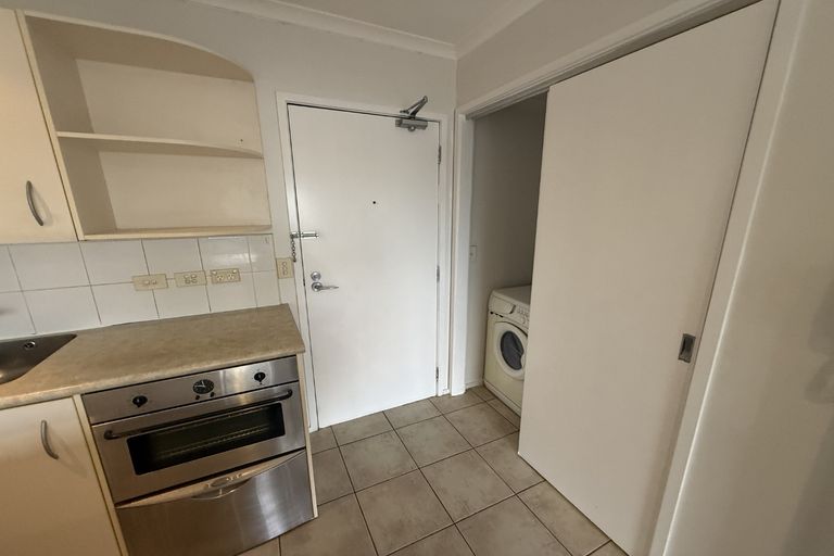 Photo of property in The Rennaissance, 2b/18 Ronwood Avenue, Manukau, Auckland, 2104
