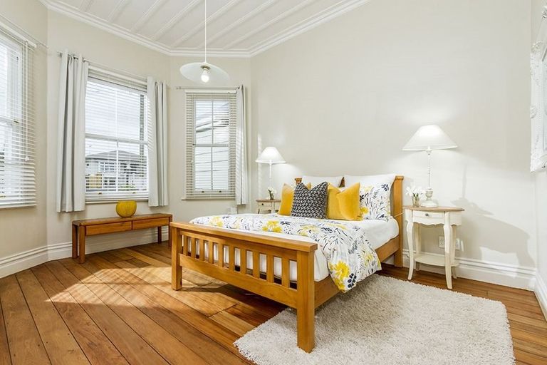 Photo of property in 59 Lake Road, Devonport, Auckland, 0624