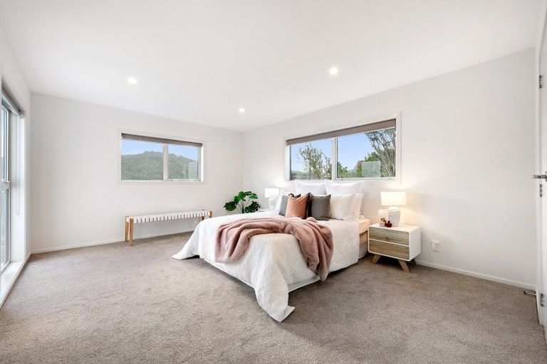 Photo of property in 11a Himalaya Crescent, Khandallah, Wellington, 6035