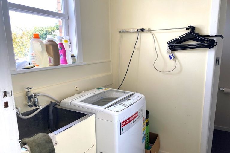 Photo of property in 30 Megan Avenue, Pakuranga Heights, Auckland, 2010