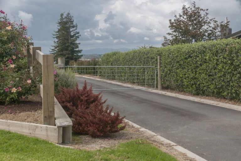 Photo of property in 71 Margaret Drive, Omokoroa, 3114