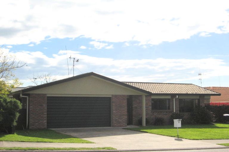 Photo of property in 8 Lucerne Place, Welcome Bay, Tauranga, 3112