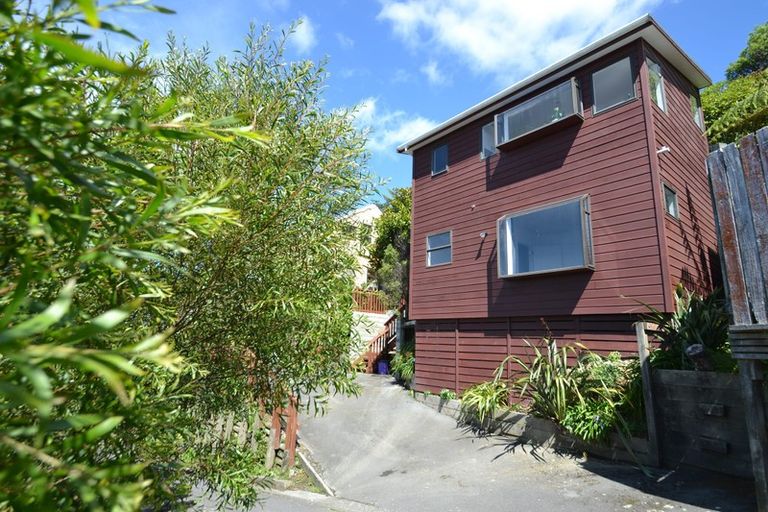 Photo of property in 84 Raroa Road, Kelburn, Wellington, 6012