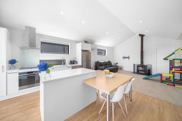 Photo of property in 26 Mount Creighton Crescent, Wanaka, 9305