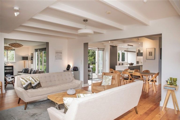 Photo of property in 29 Ferry Road, Martinborough, 5711