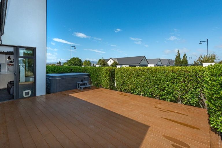 Photo of property in 16 Durell Lane, Halswell, Christchurch, 8025