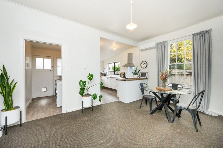 Photo of property in 2 Fairs Road, Milson, Palmerston North, 4414