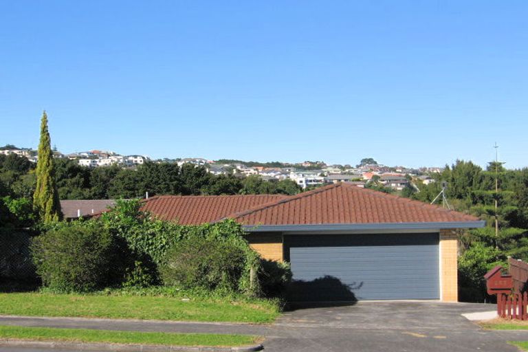 Photo of property in 107 Redoubt Road, Goodwood Heights, Auckland, 2105
