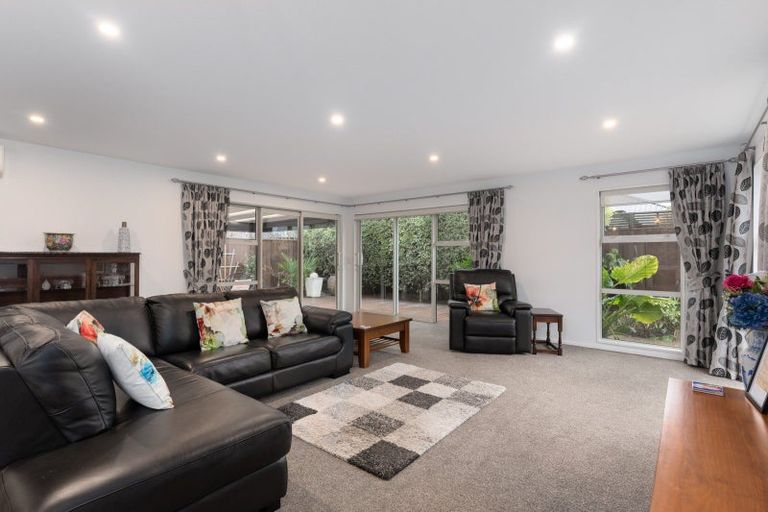 Photo of property in 21 Bronco Drive, Aidanfield, Christchurch, 8025
