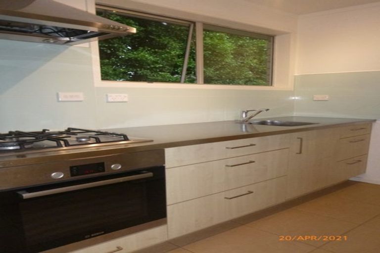 Photo of property in 2/38b Blakeborough Drive, Forrest Hill, Auckland, 0620