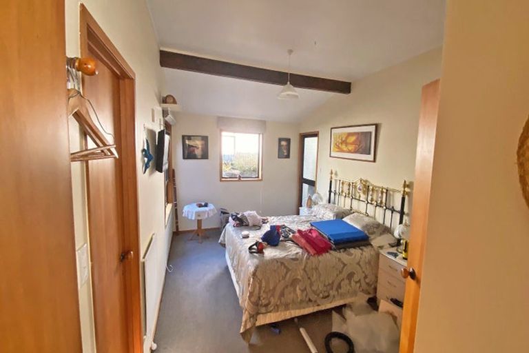 Photo of property in 19 Albert Street, Leigh, 0985