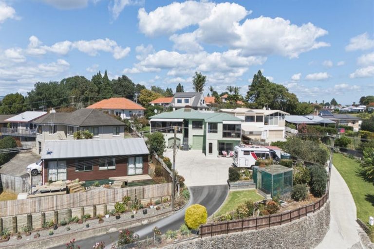 Photo of property in 12 Sutherland Road, Brookfield, Tauranga, 3110