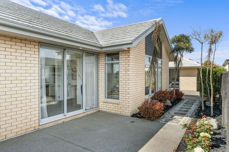 Photo of property in 32 The Runway, Wigram, Christchurch, 8042
