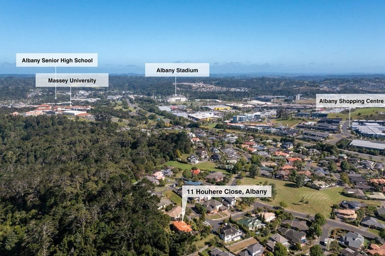 Photo of property in 11 Houhere Close, Albany, Auckland, 0632