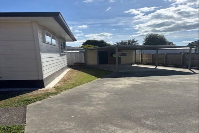 Photo of property in 17 Burns Street, Dannevirke, 4930