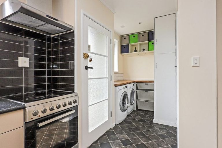 Photo of property in 21a Elliott Crescent, Havelock North, 4130