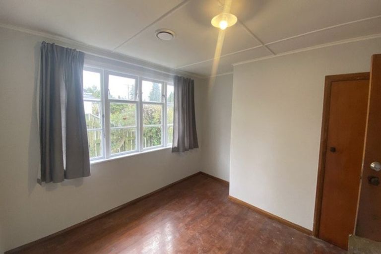 Photo of property in 5 Kummer Crescent, Masterton, 5810