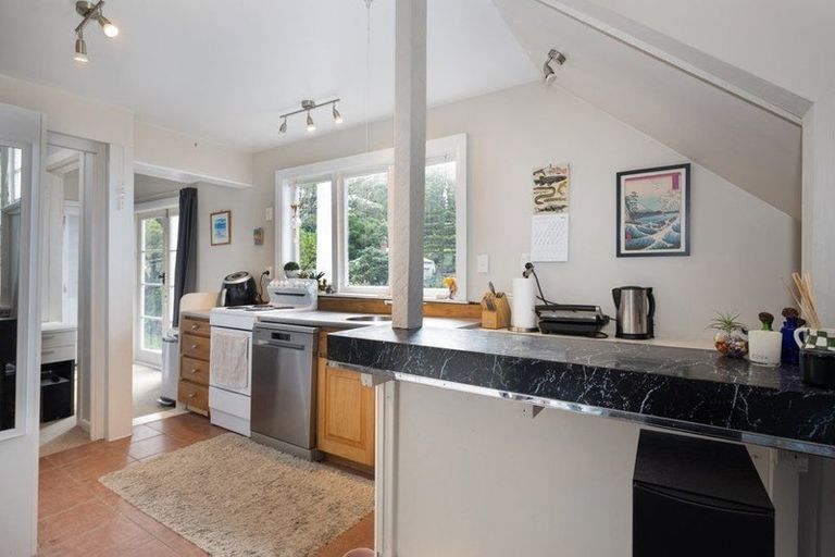 Photo of property in 63 Sar Street, Wadestown, Wellington, 6012