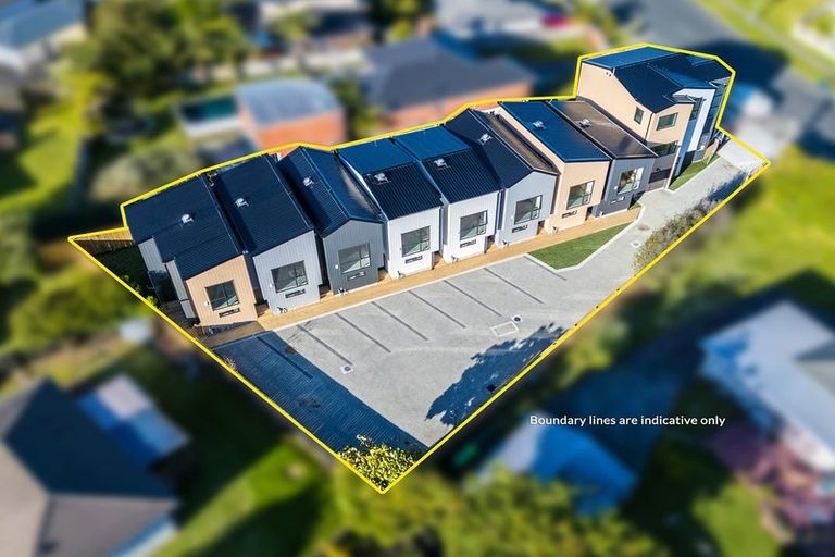 Photo of property in 4/442 Old Te Atatu Road, Te Atatu Peninsula, Auckland, 0610