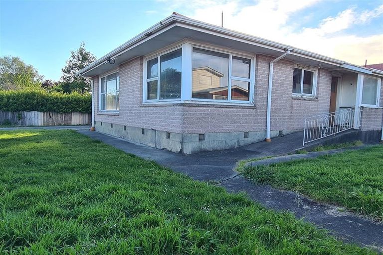 Photo of property in 1/107 Halswell Road, Hillmorton, Christchurch, 8025