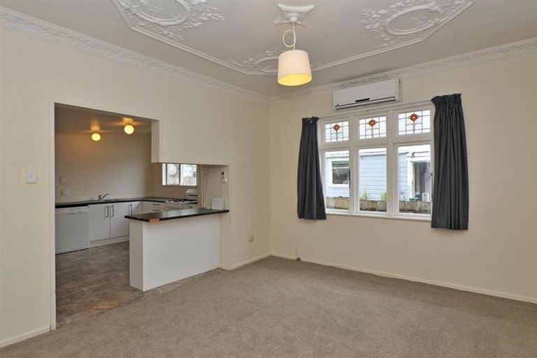 Photo of property in 218 Coutts Street, Rongotai, Wellington, 6022