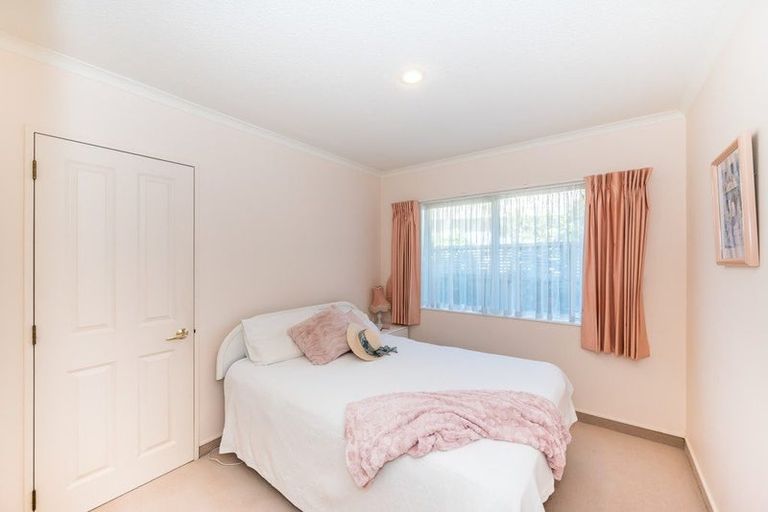 Photo of property in 28 Beach Haven Place, Paraparaumu Beach, Paraparaumu, 5032