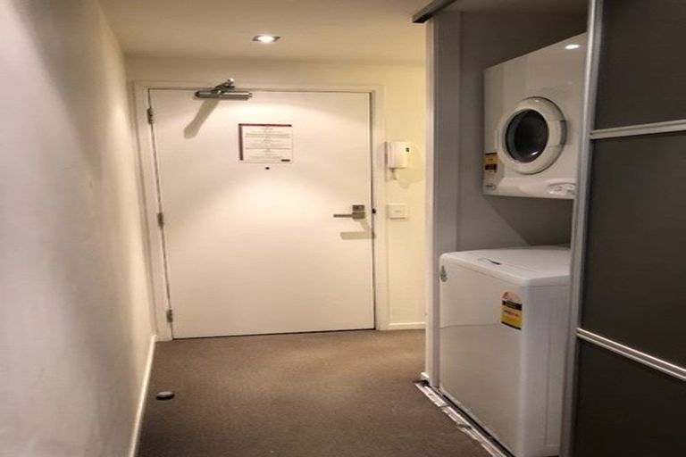 Photo of property in Victopia Apartments, 13j/135 Victoria Street West, Auckland Central, Auckland, 1010