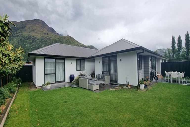 Photo of property in 12 Headley Drive, Lower Shotover, Queenstown, 9304