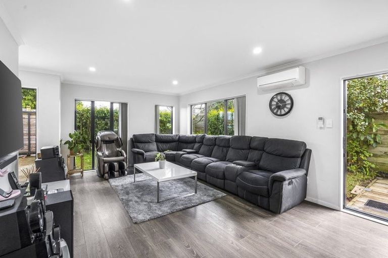 Photo of property in 8a Ron Keat Drive, Papakura, 2110