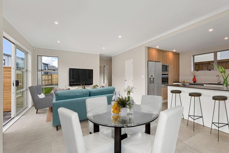 Photo of property in 55 O'meara Street, Swanson, Auckland, 0614