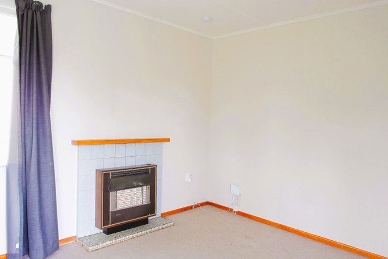 Photo of property in 36 Kettle Avenue, Awapuni, Palmerston North, 4412