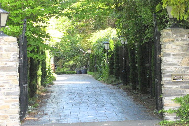 Photo of property in 21a Westburn Terrace, Burnside, Christchurch, 8041