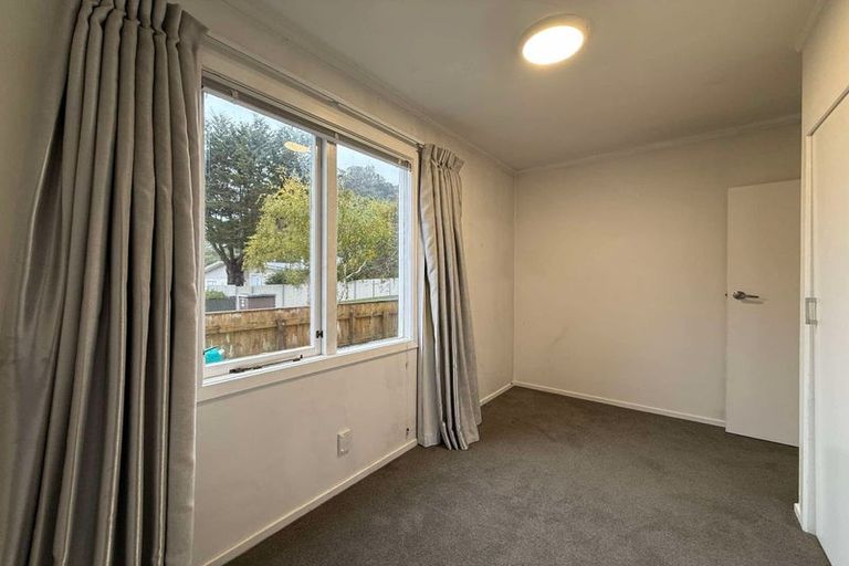 Photo of property in 16 Mission Street, Waterloo, Lower Hutt, 5011