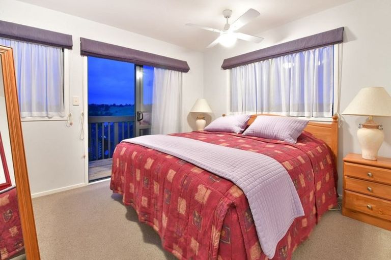 Photo of property in 14 Commodore Court, Gulf Harbour, Whangaparaoa, 0930