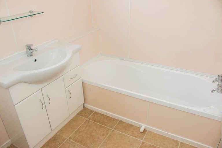 Photo of property in 57a Kelvin Road, Papakura, 2110