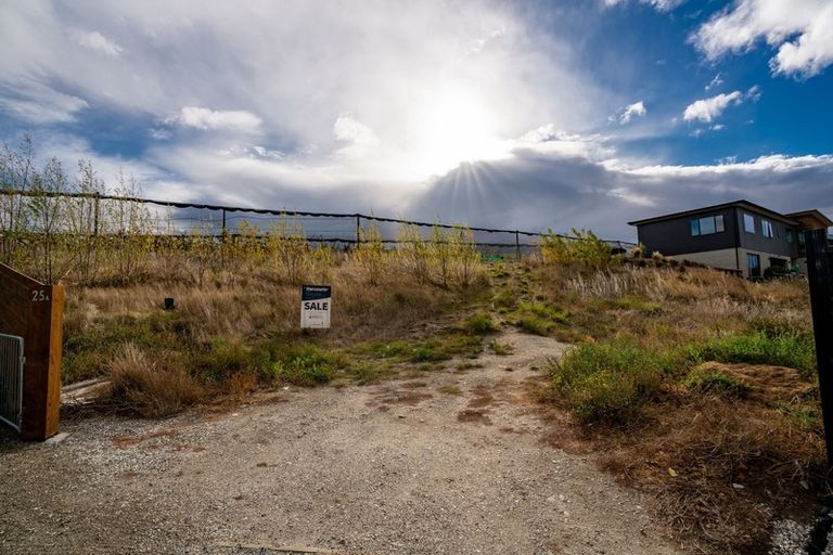 Photo of property in 25b Missy Crescent, Mount Pisa, Cromwell, 9383