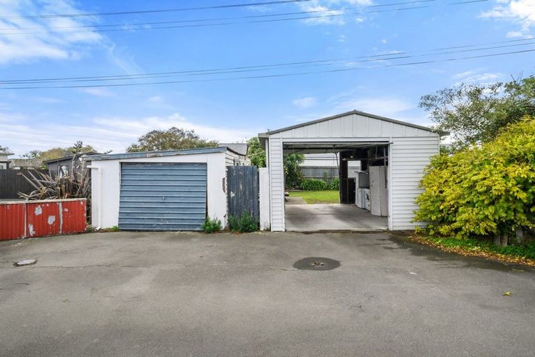 Photo of property in 181 Bowhill Road, New Brighton, Christchurch, 8083