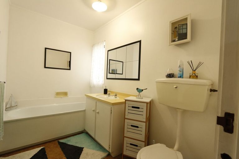 Photo of property in 1/78 Highland Park Drive, Highland Park, Auckland, 2010