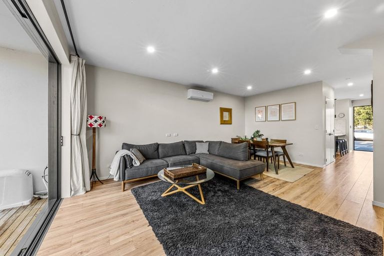 Photo of property in 42 Glidepath Road, Hobsonville, Auckland, 0616