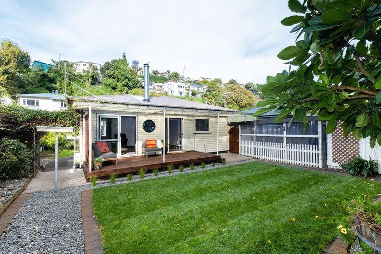 Photo of property in 89 Shakespeare Road, Bluff Hill, Napier, 4110