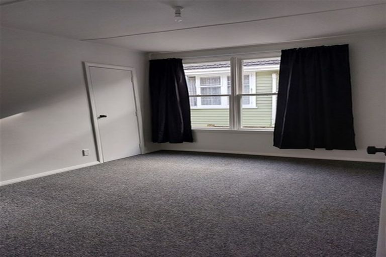 Photo of property in 33 Railway Crescent, Masterton, 5810