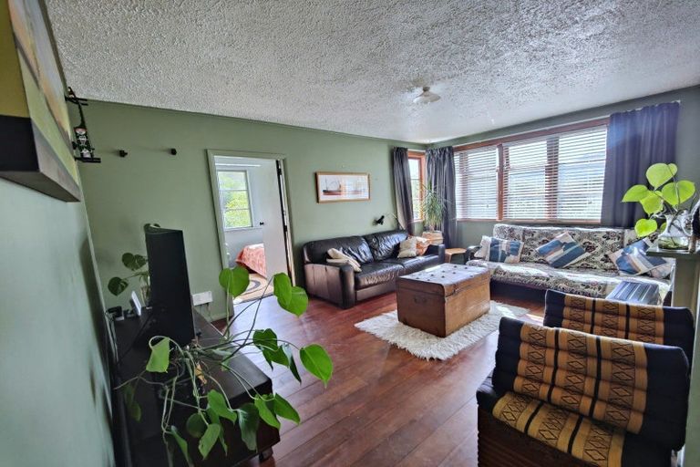 Photo of property in 18 Boyd Grove, Naenae, Lower Hutt, 5011