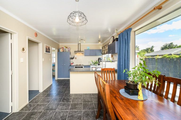 Photo of property in 16 Carter Crescent, Awapuni, Palmerston North, 4412