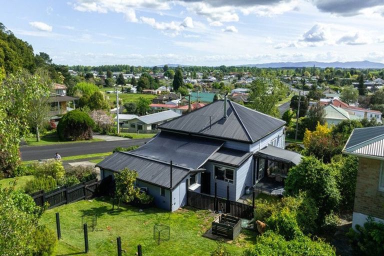 Photo of property in 16 Hill Street, Paeroa, 3600