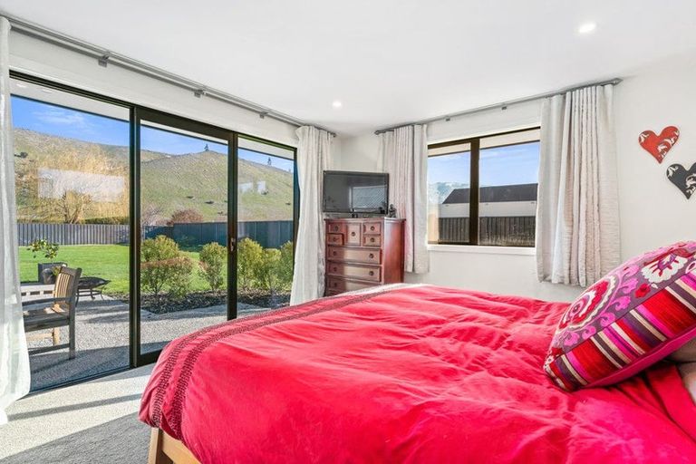Photo of property in 51 Perriam Place, Mount Pisa, Cromwell, 9383