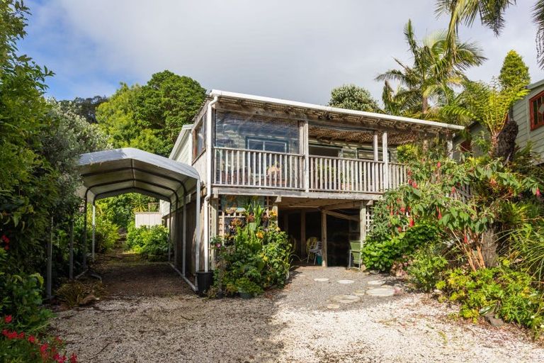Photo of property in 19 Grange Road, Hahei, Whitianga, 3591