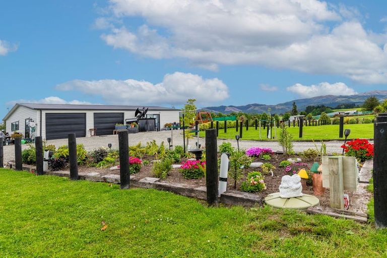 Photo of property in 55 Bakers Road, Waimate, 7978